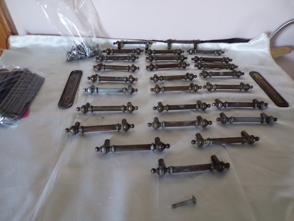 26 Sets Keeler Brass Drawer Pulls Complete with Backplate 3" on Center and Screw