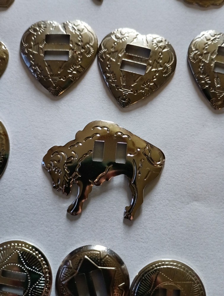 Vintage METAL CONCHO’S-SILVER Craft