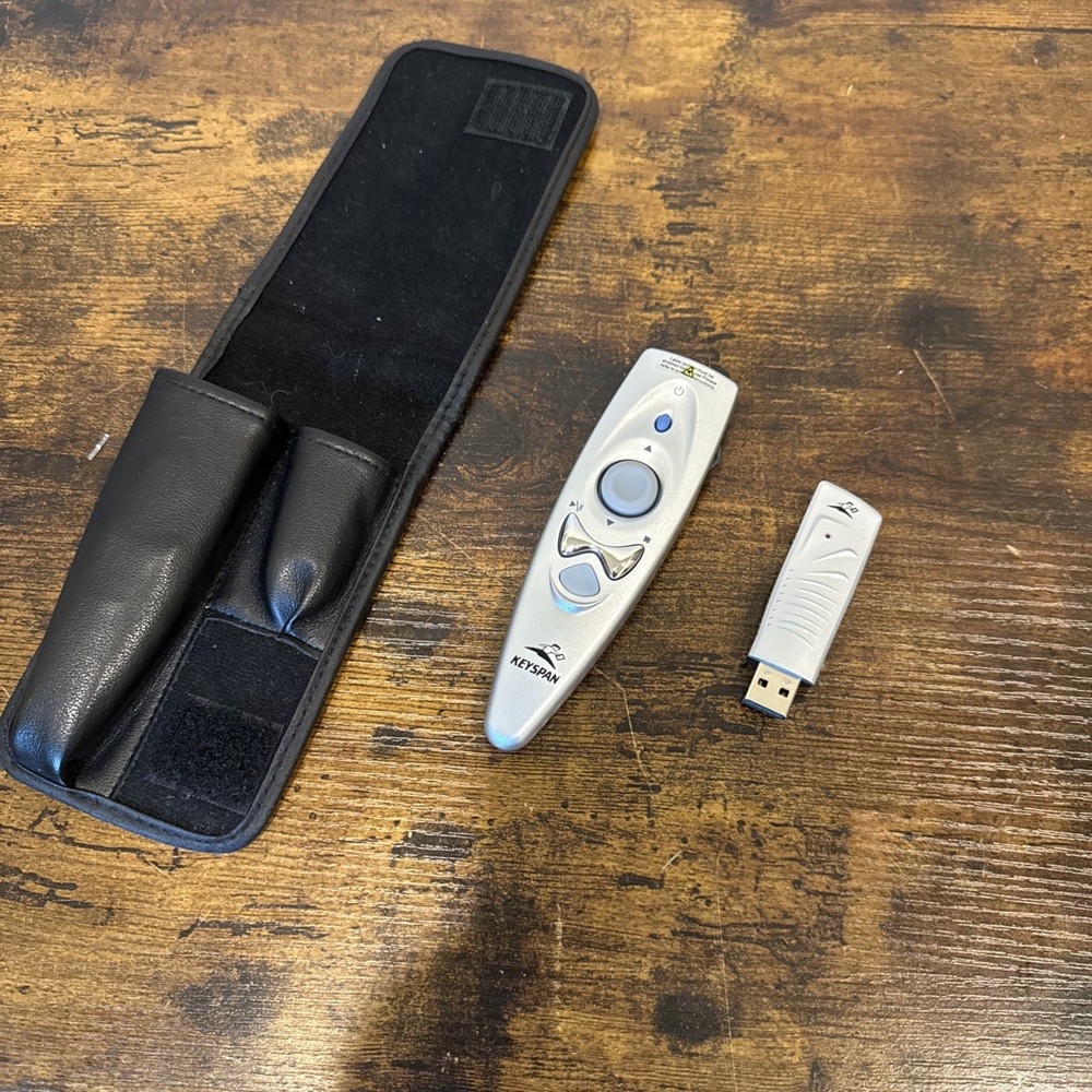 Keyspan TSAM-001 Laser Pointer Power Point Presentation Pointer / Remote Control