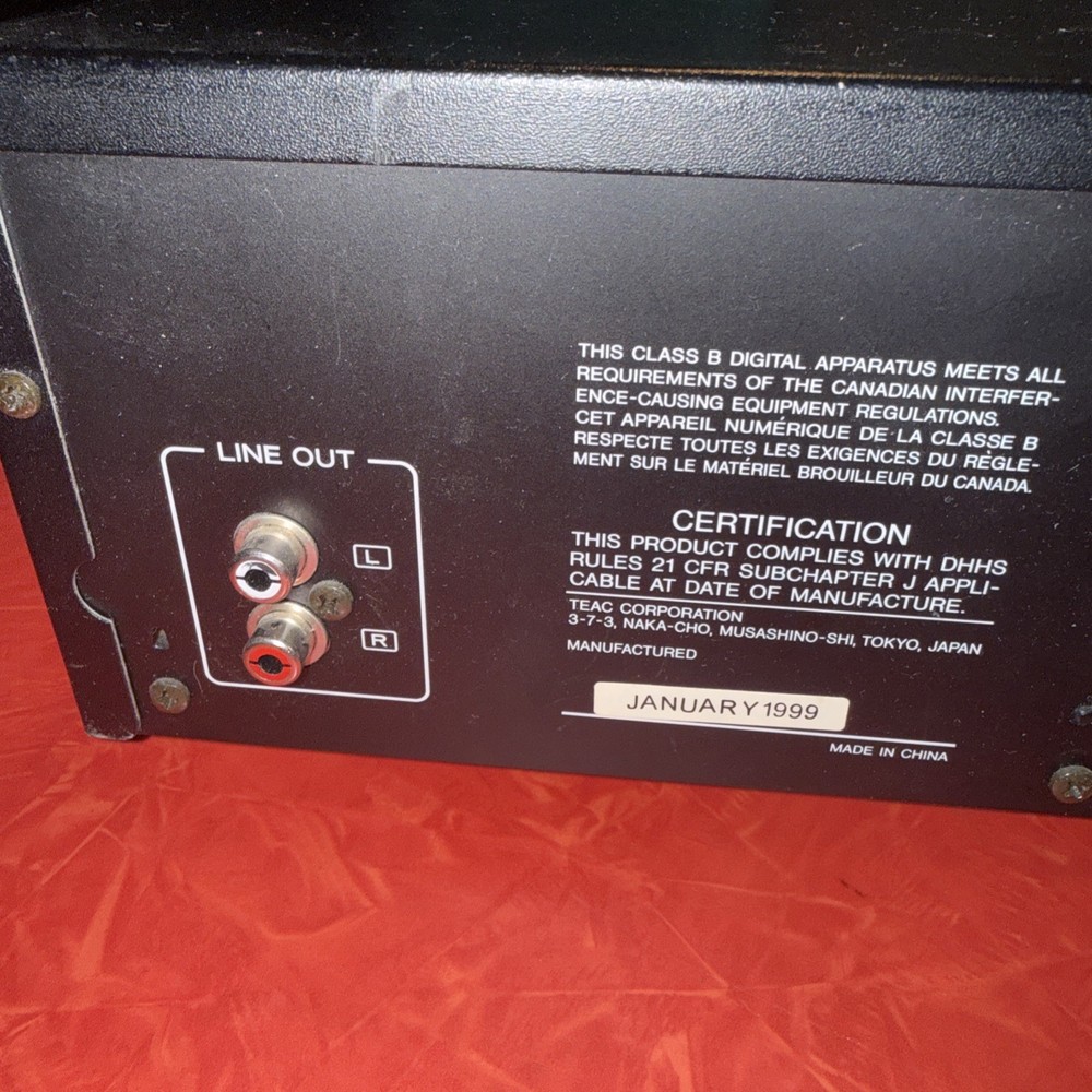 Teac Compact Disc Multi Player 5 Discs Model: PD-D2500 Tested Works Remote 1999