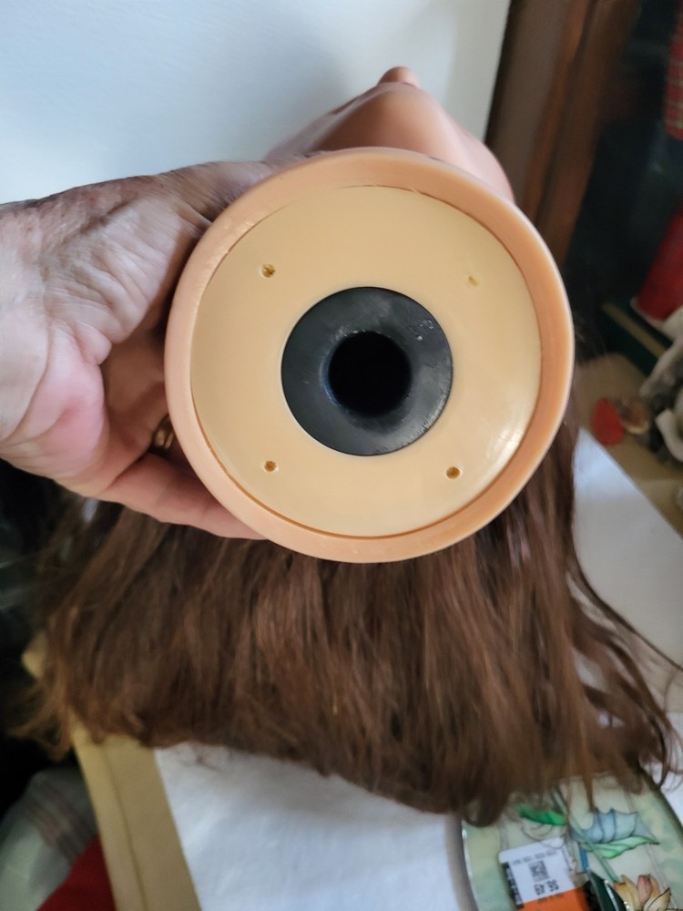 Daisy head mannequin