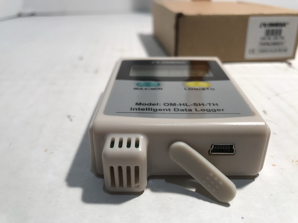 Omega Intelligent Data Logger Model OM-HL-SH-TH Used