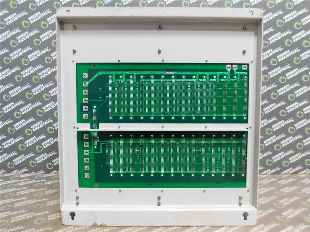 USED Mitsubishi MELDAS-YM2V Control Unit Type UF701A