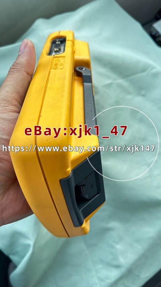 Fluke 744 Documenting Multifunction Process Calibrator