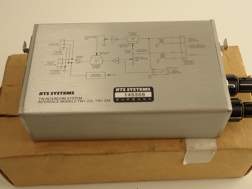 1 - RTS TWI-222-T/TWI-224 Intercom System