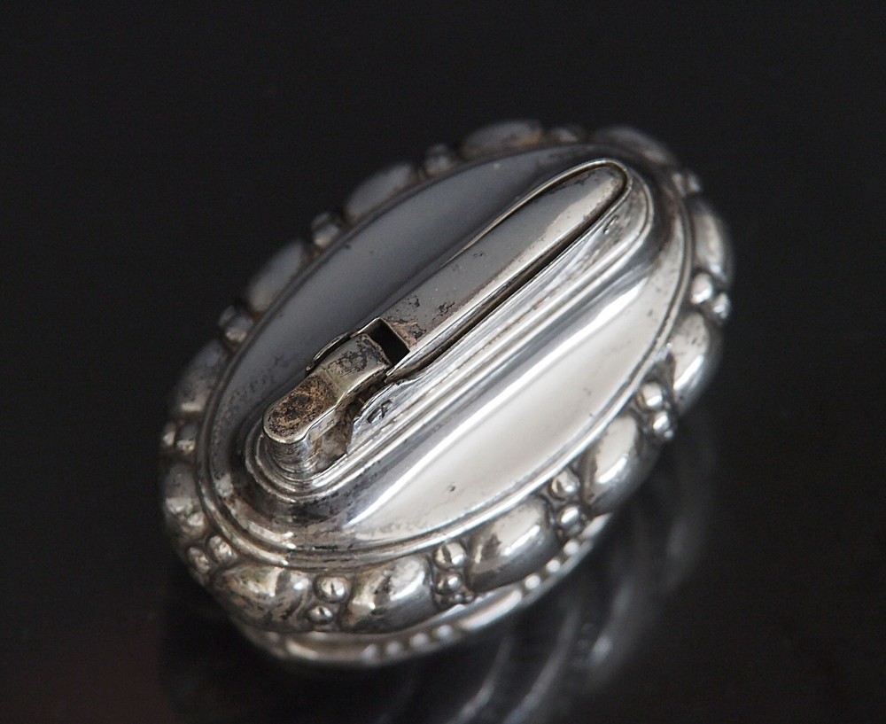 Ronson Vintage Crown Silver Plated Table Lighter