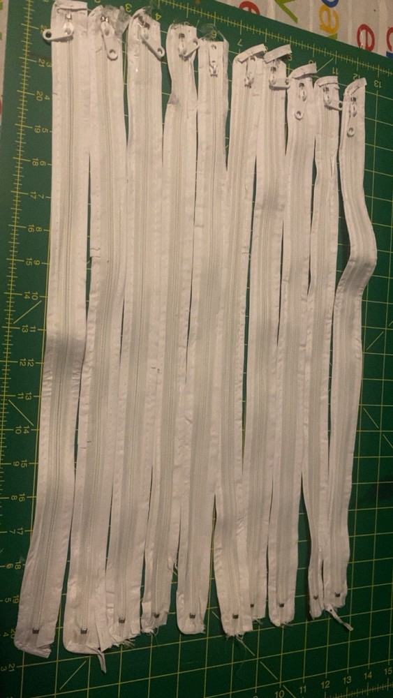 Wholesale 20’ White Zippers
