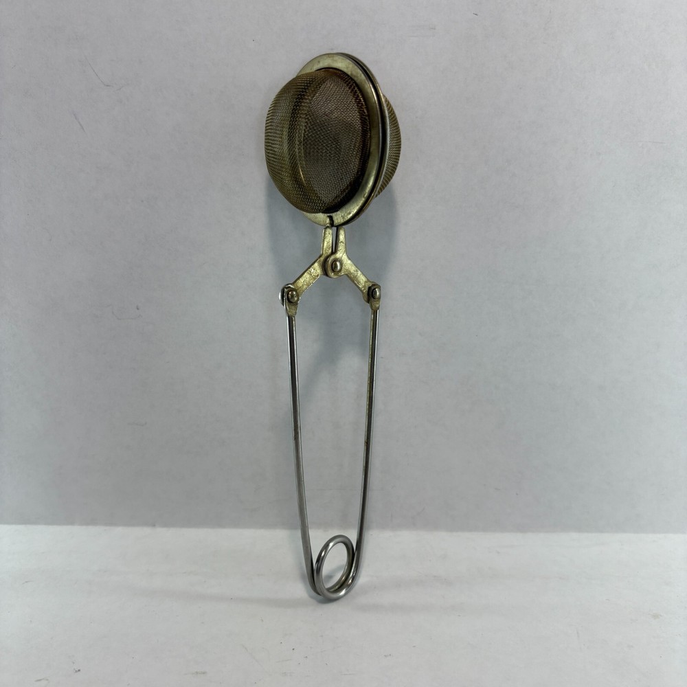 Vtg Metal Mesh Tea Strainer Infuser Hinge Spring Squeeze Opening