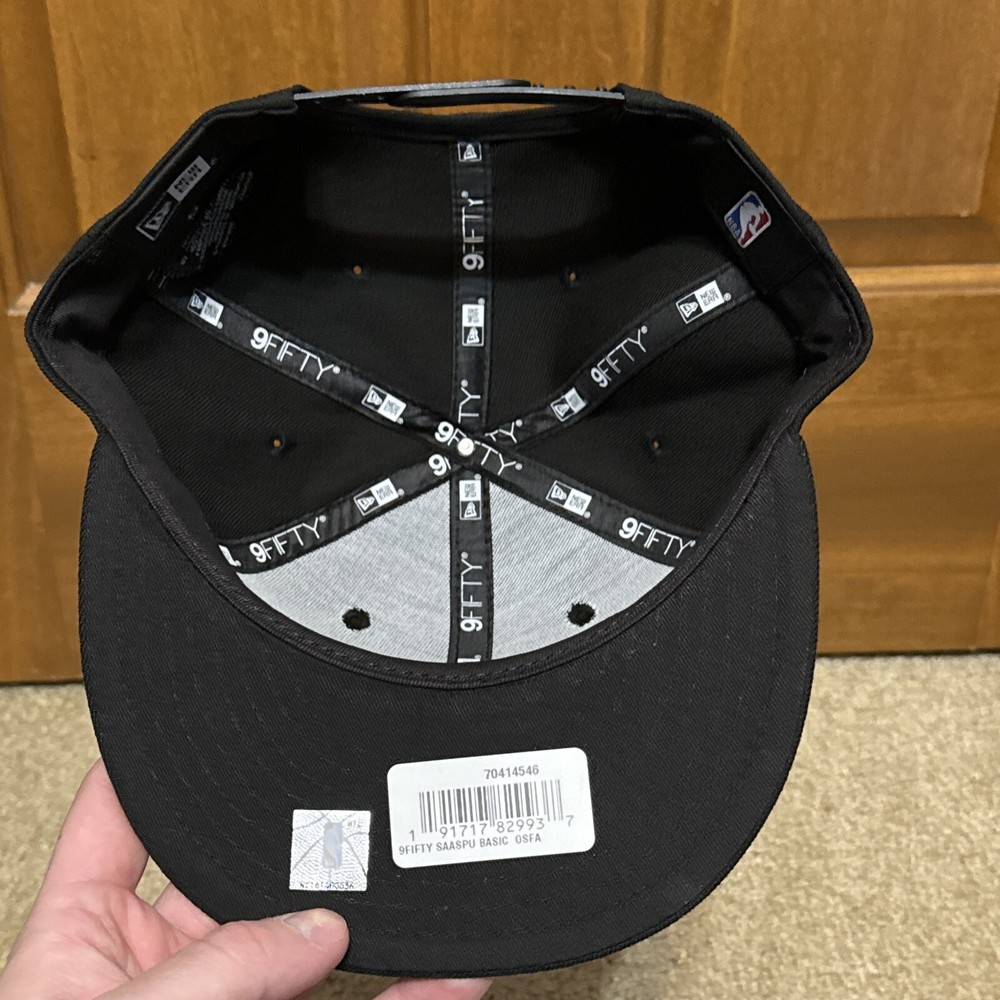 New Era 9Fifty San Antonio Spurs Basic Black/White Adjustable Snapback NBA Hat