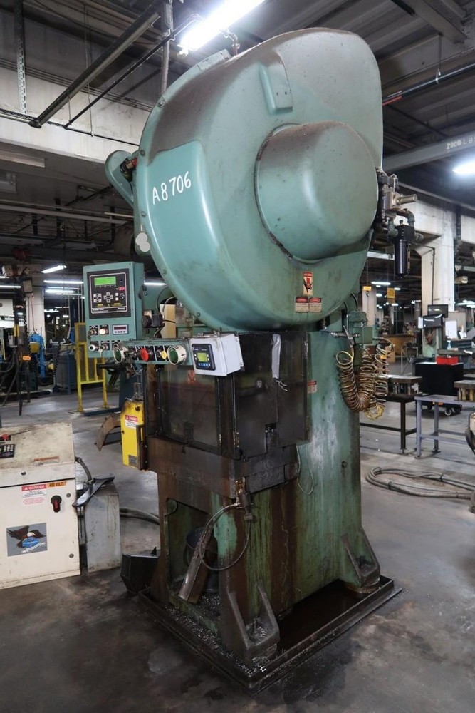 45 TON MINSTER "59S" FIXED-BASE GAP FRAME PRESS w/SERVO-FEED