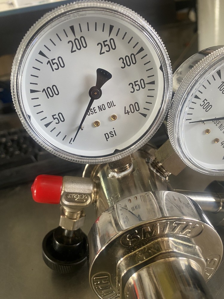 smith general purpose two stage regulator