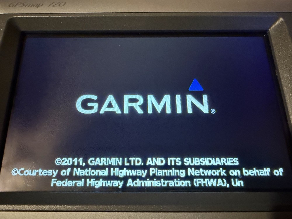 Garmin GPSMAP 720 (Head Unit/Cover/Knobs) Chartplotter Radar