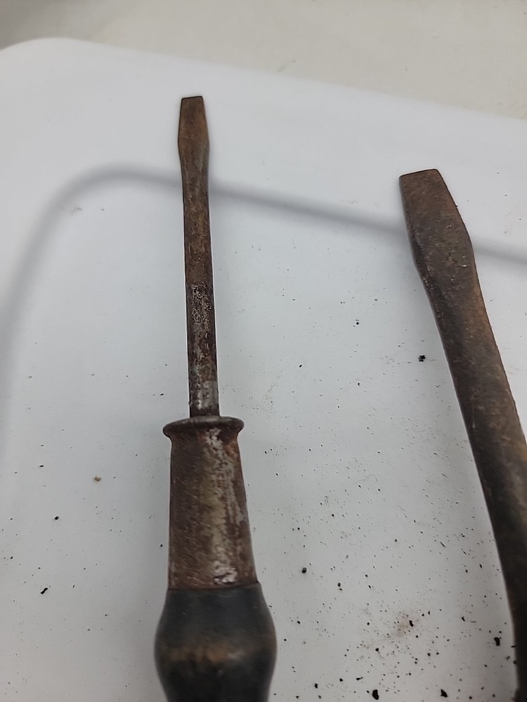 Vintage Hand Tools Screw Drivers Flat Wood Handle