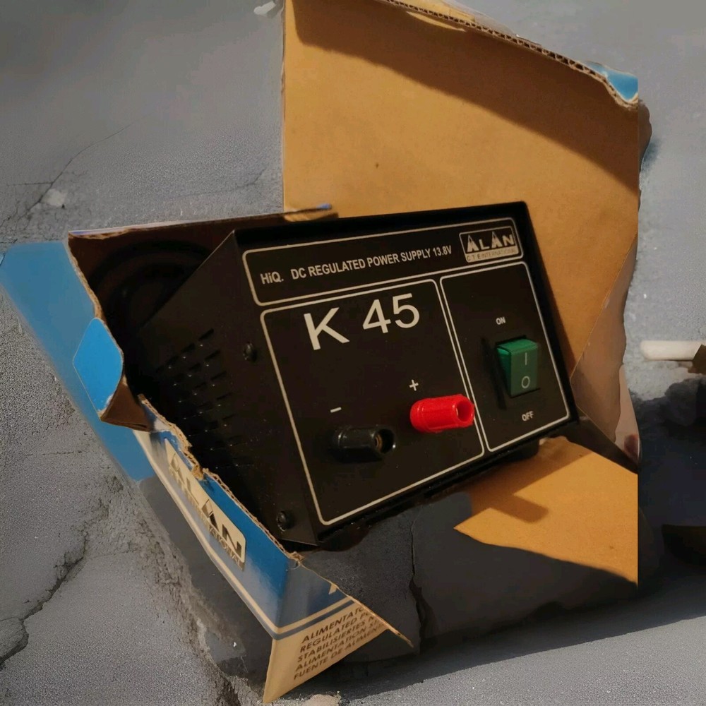 Alan K45 CB 13.8 Volt 6 Amp Stabilized Power Supply MINT