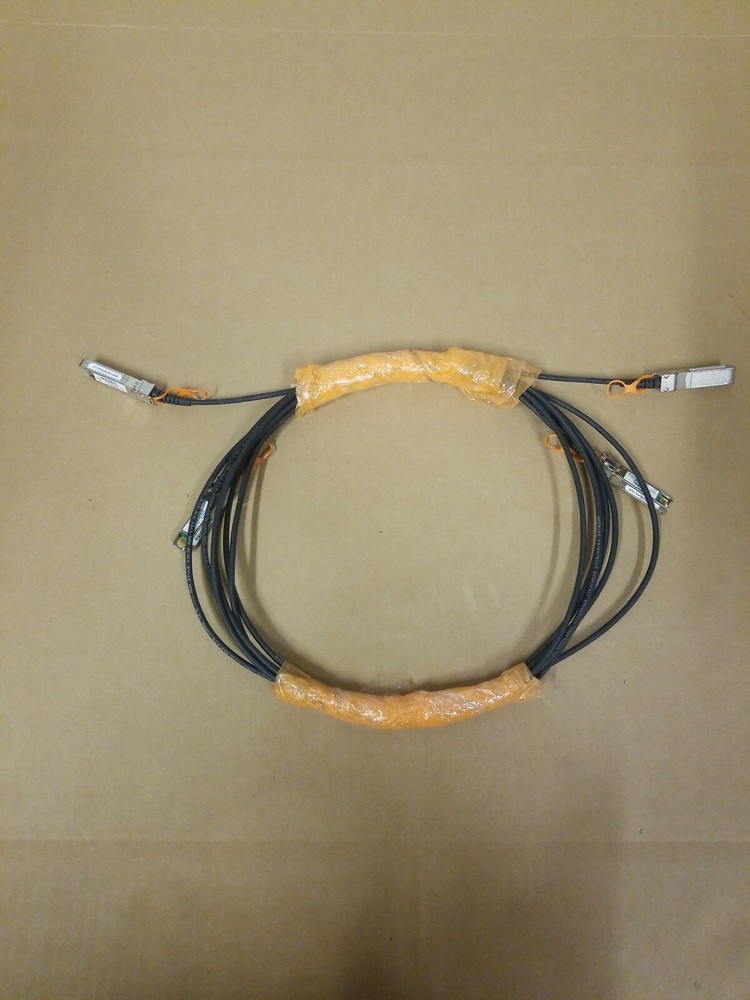 NOS CISCO SFP-H10GB-CU3M