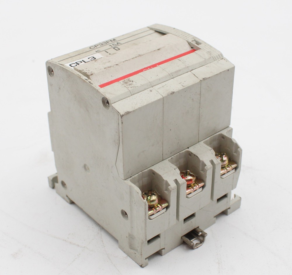 Fuji Electric CP33FM/15 Circuit Protector
