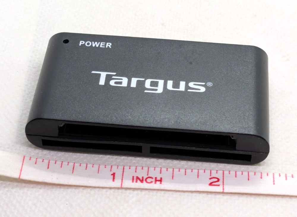Targus 2.0 Card Reader Writer Multi Format Model 5527 USB Connection Included