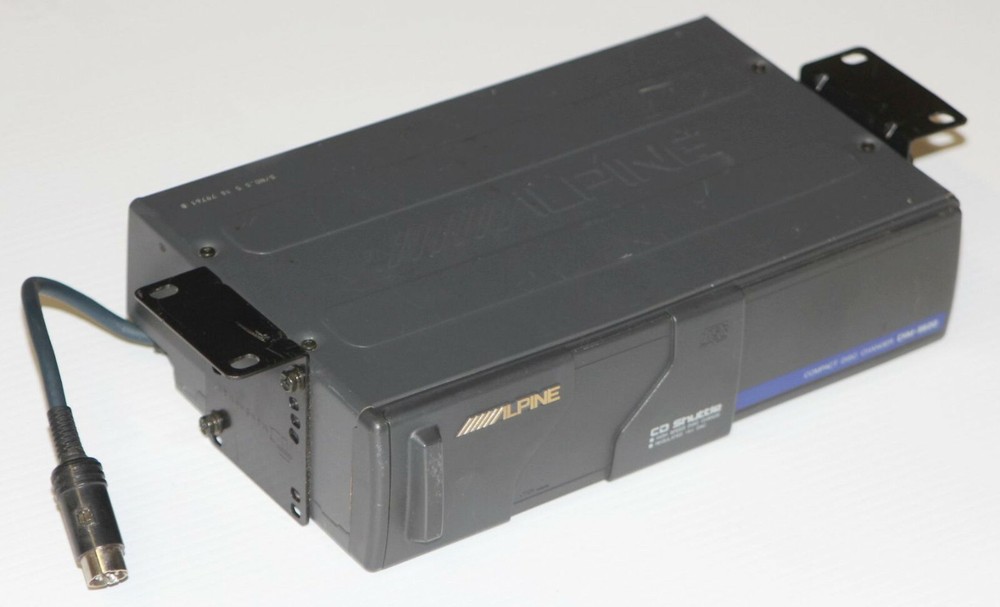 Alpine CHM-S600 6-Disc CD Compact Disc Changer Shuttle Vintage 1995 Gray