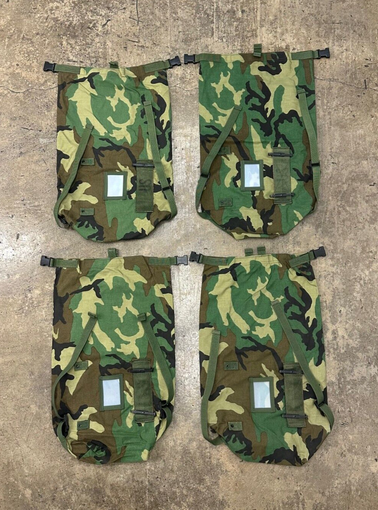 ( 1 ) NOS Woodland Compression Stuff Sack, US Military, V-42