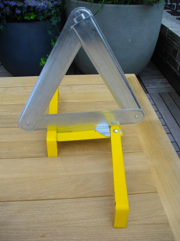 Fold-Out WARNING TRIANGLE Hazard Sign Sturdy Solid Metal Wind Resist USA Made