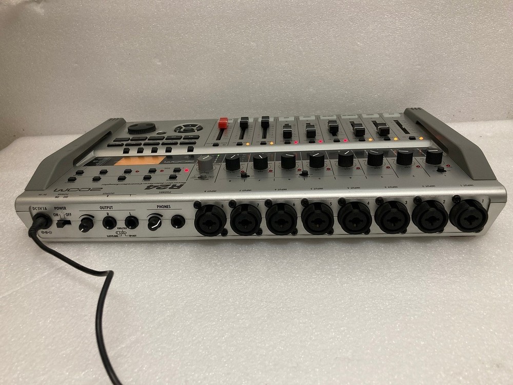 Zoom R24 24 Multi-Track Recorder