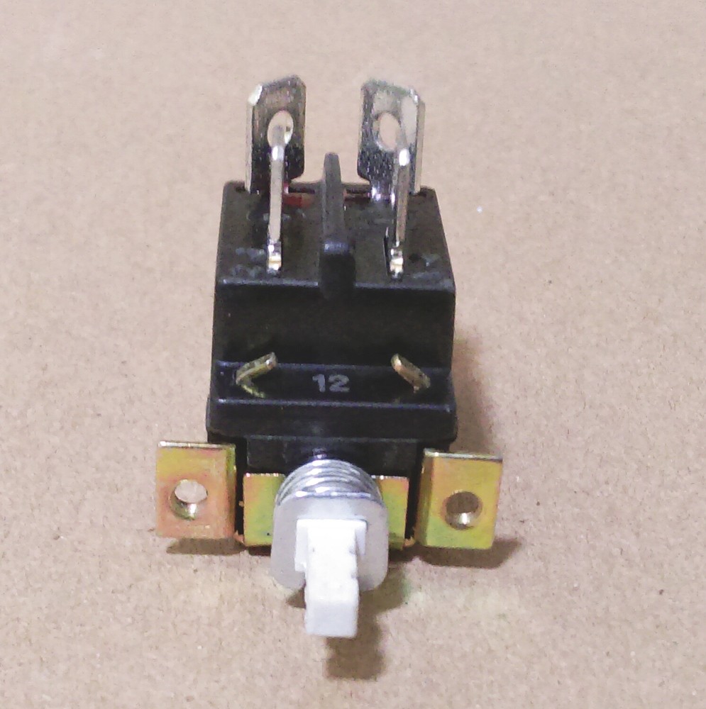 Lot 6: NEW 4-Pin PC Case SelfLocking On/Off Push Button AT Power Supply Switch