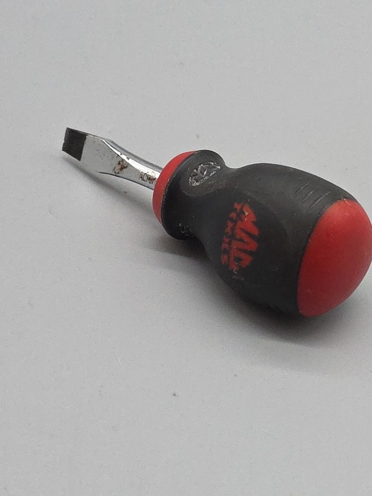 Mac Tools 1/4" Flat Slotted Stubby Screwdriver Comfort Grip Handle