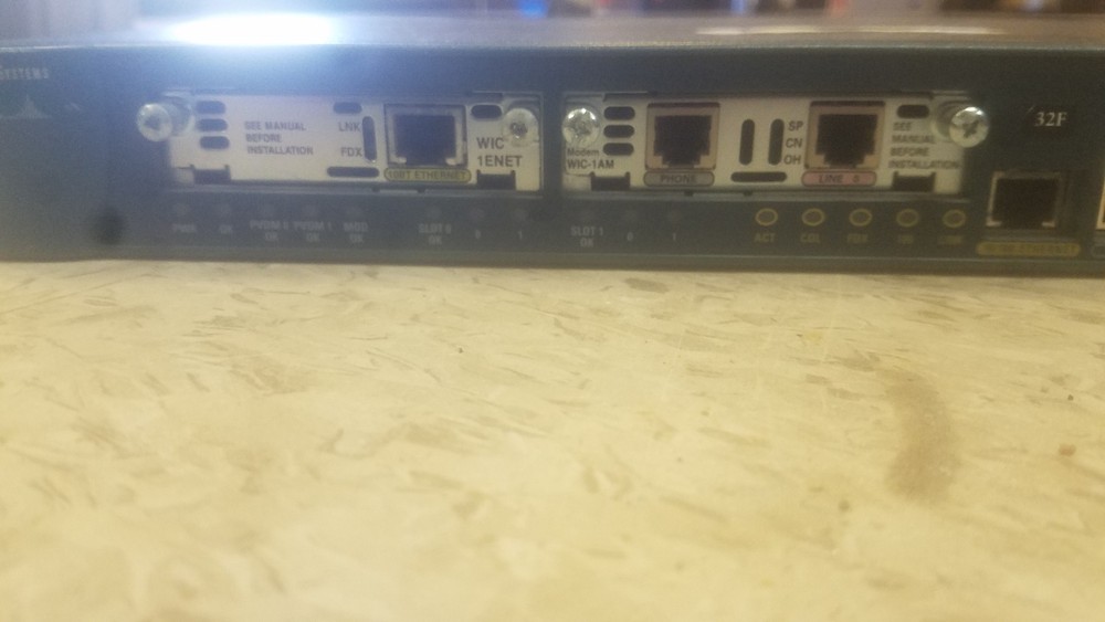 Cisco Systems 1760 Cisco 1700 Series Modular Access Network Router Switch