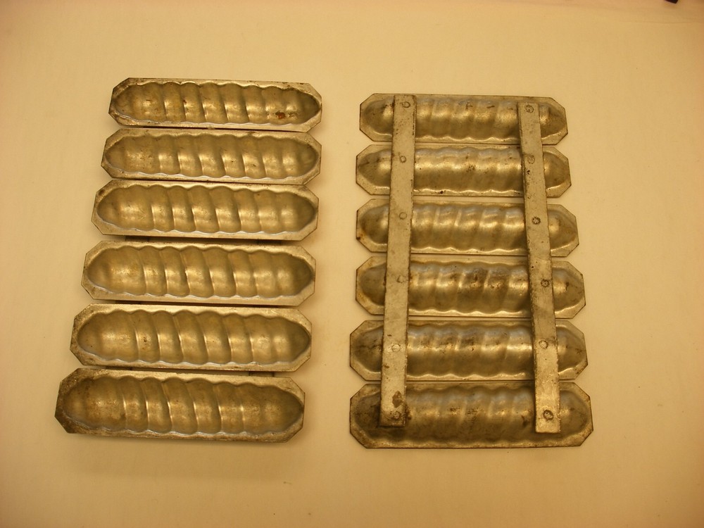 Antique Vtg Primitive Chocolate Candy Mold