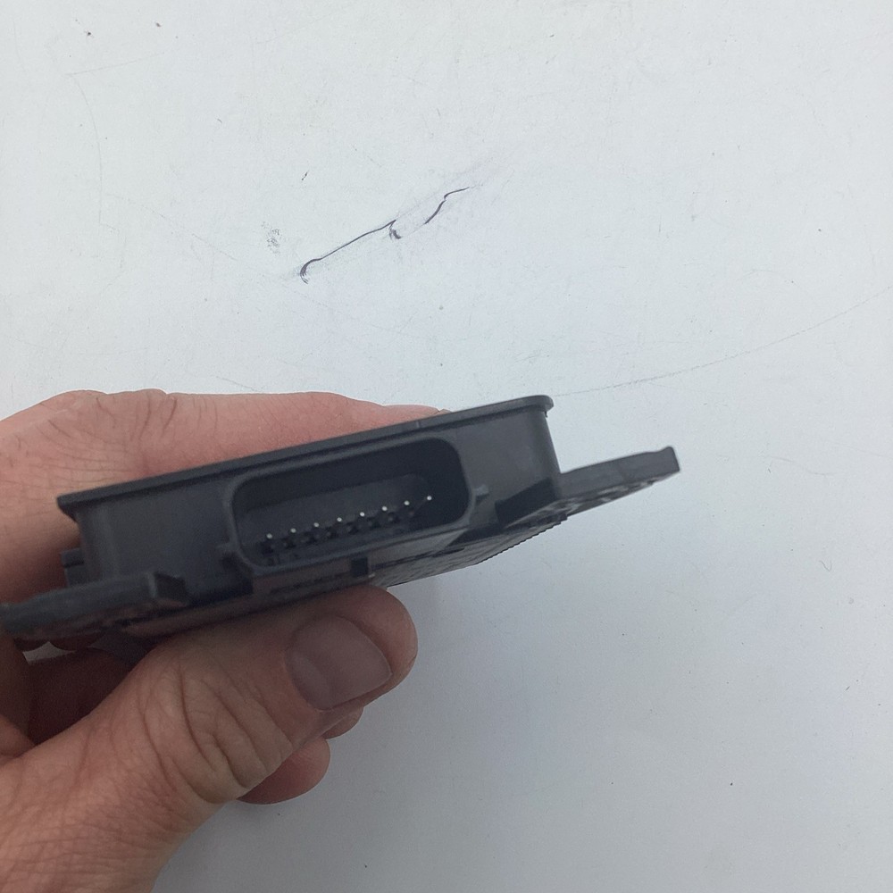 2024-2025Cadillac XT4 REAR RIGHT SIDE BLIND SPOT RADAR SENSOR MODULE UNIT OEM