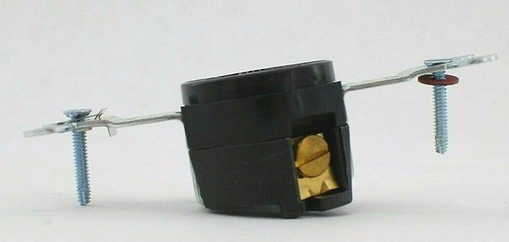 Hubbell 4760 Twist-Lock Single Receptacle