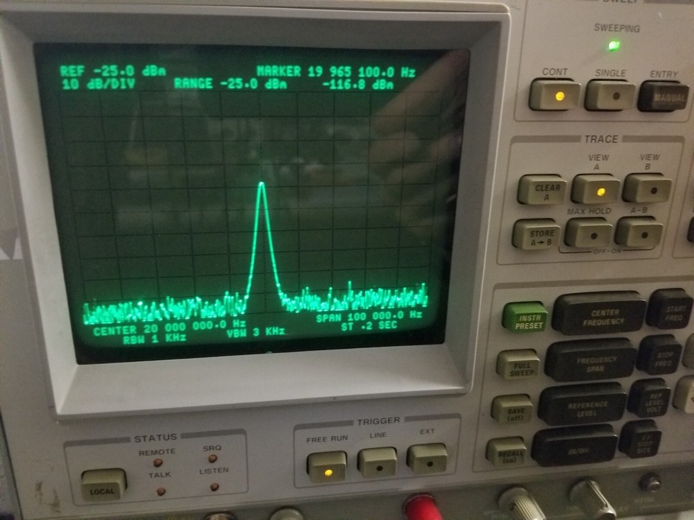 HP3585A Spectrum Analyzer WORKING INSTRUMENT with Cal errors. Var. Sweep source