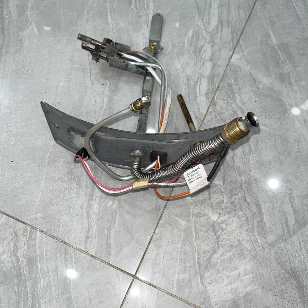 AO Smith 18 Inch Burner Assembly 321165-000 CS8840B1109