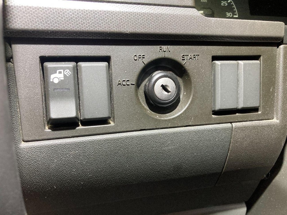 Volvo VNL IGNITION Dash Panel - Used