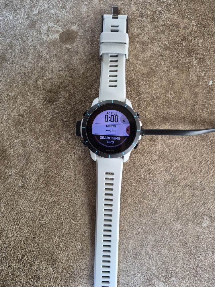 Wahoo ELEMNT RIVAL Multisport GPS Watch - White