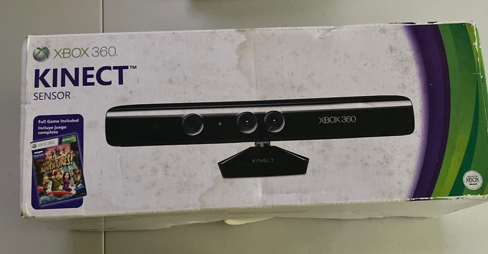 Microsoft LPF-00004 Motion Sensing Gaming Controller For Xbox 360 Plus 3 Games