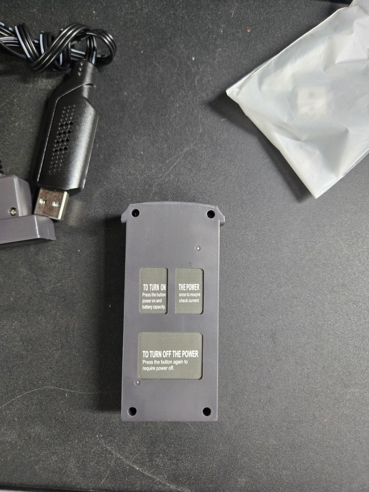 SKYHAWK FOLDABLE VIDEO GPS DRONE WIFI CONTROLED APP 1000 FT FLIGHT RANGE CAMERA