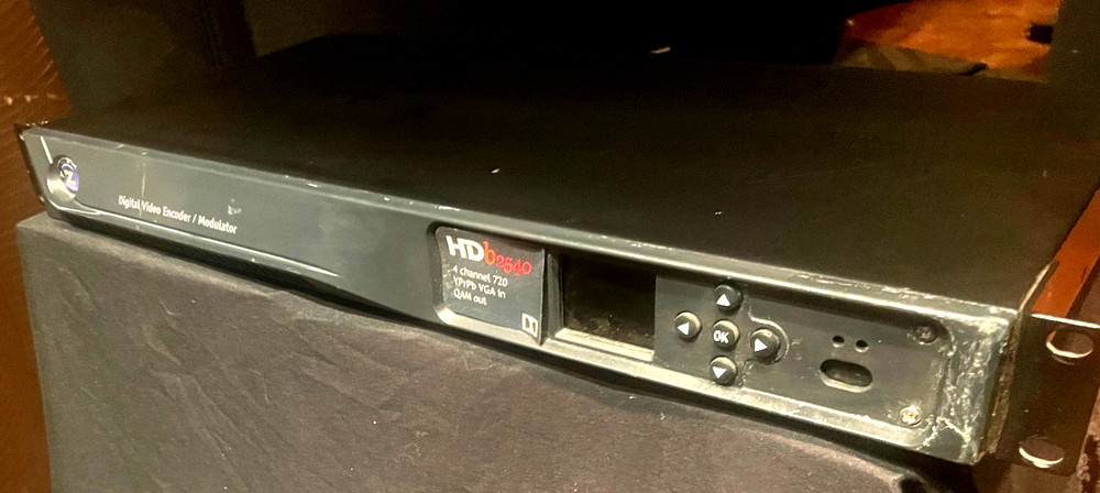 ZeeVee HDB2540-NA 4 Channel 720p Digital Video Encoder / Modulator