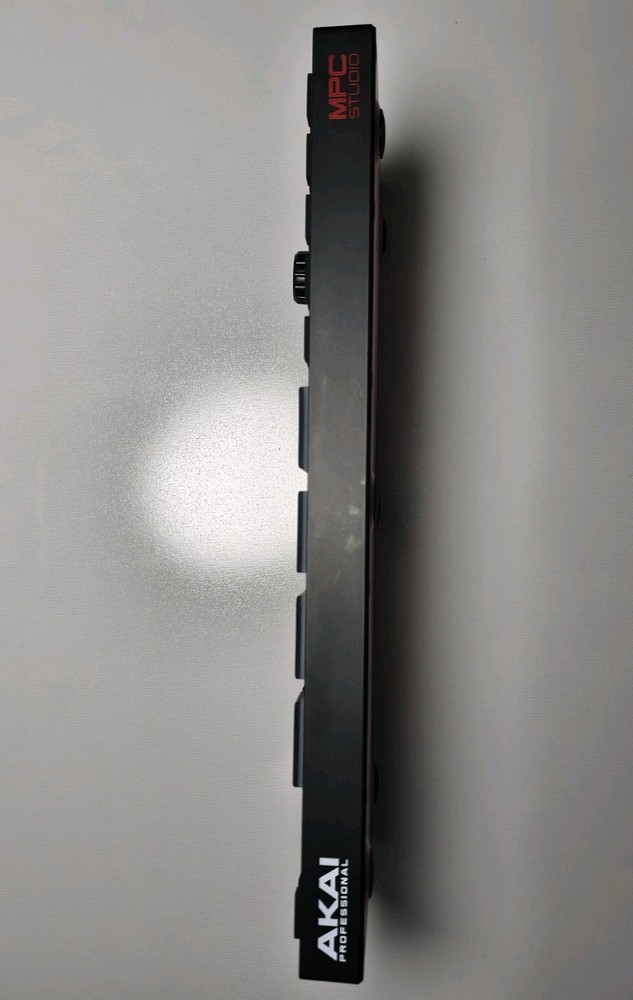 Akai MPC Studio USB MIDI Controller w/ Box Used Excellent Condition