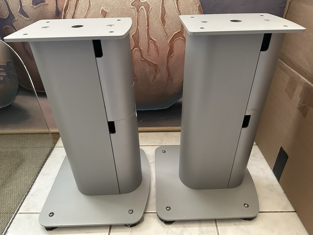 Meridian DSP3100 20" Speaker Stands Silver ( Pair )