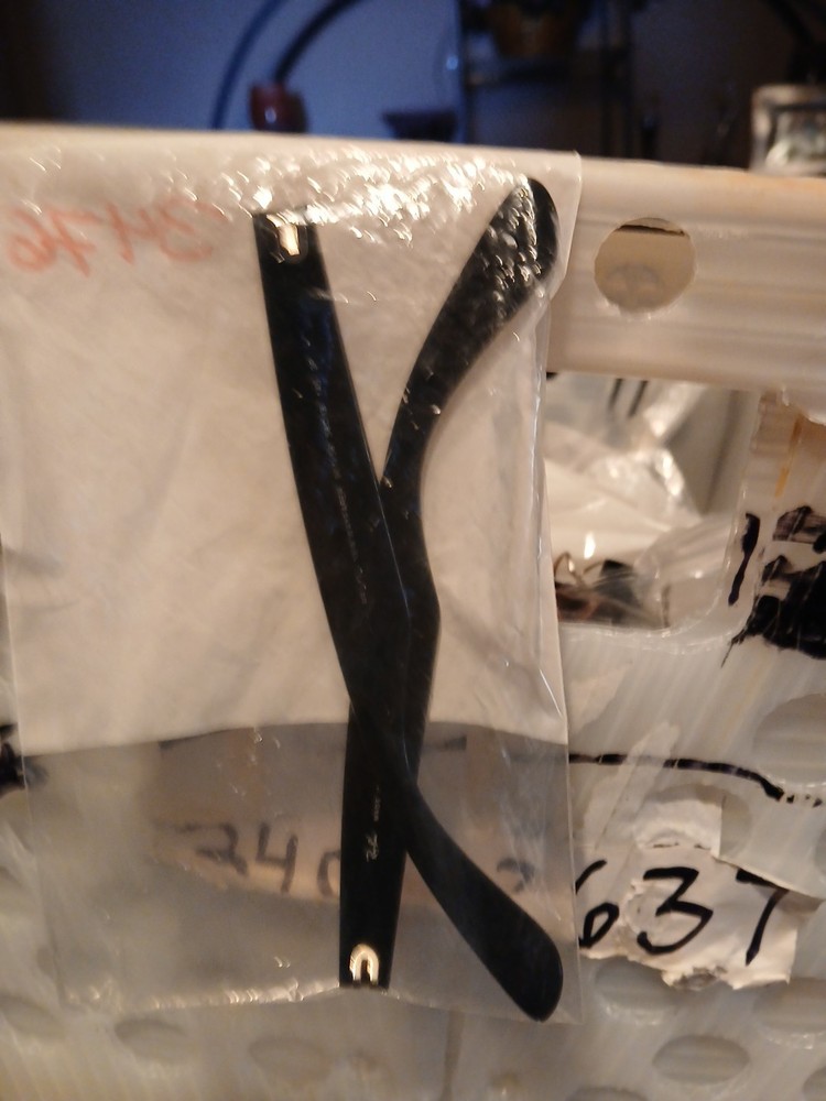 3476 - RAY BAN 2132 BLACK BOTH TEMPLES AUTHENTIC
