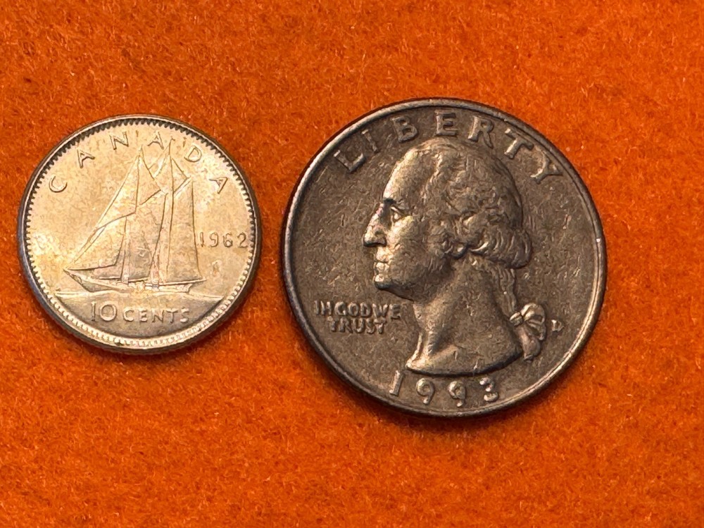 1962 Canada Sparkler Silver Dime / .800 Silver