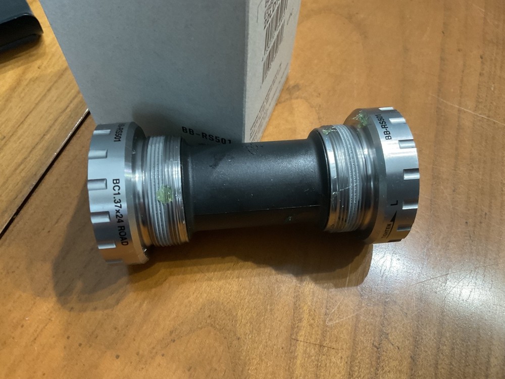 Shimano TIAGRA BB-RS501 Threaded Bottom Bracket 68/70 MM