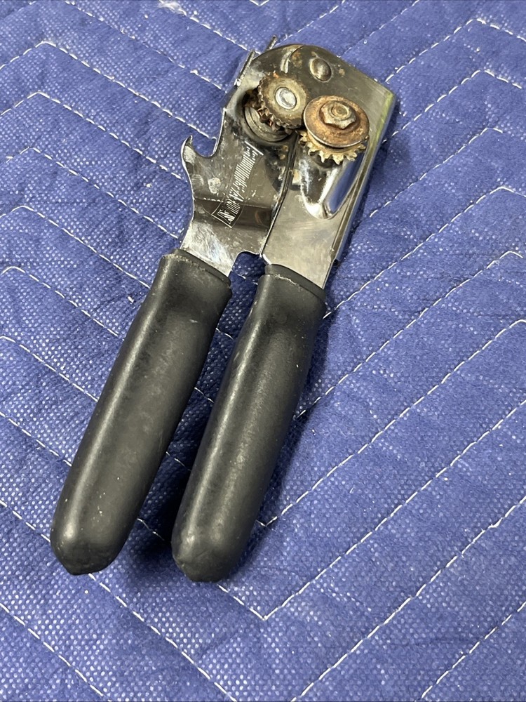 Swing Away Can Opener Black