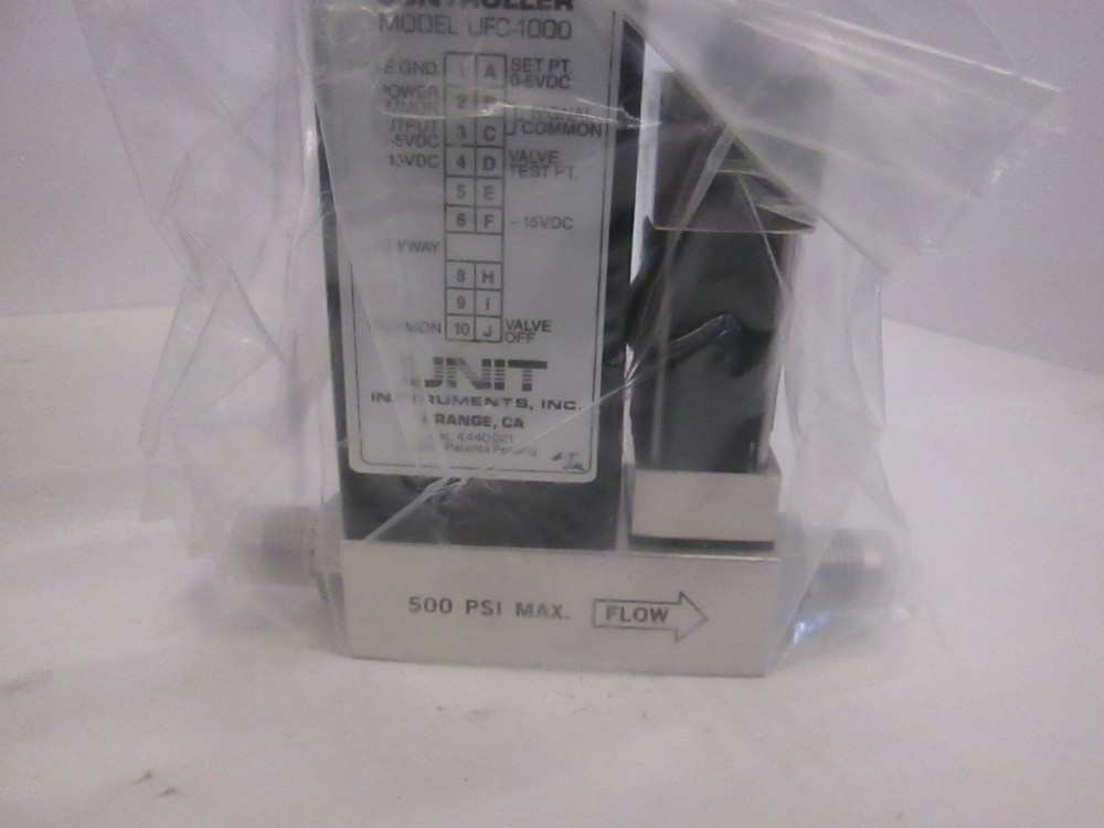 Unit UFC-1000 Mass Flow Controller NF3, 1 SLM, New