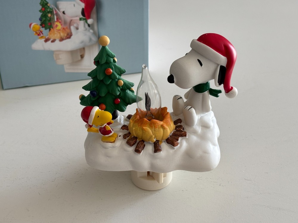 Peanuts Outdoor Campfire Night Light