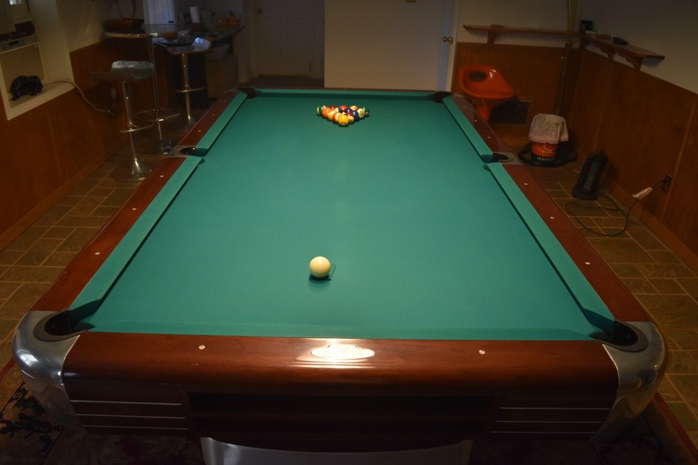 Brunswick Vintage Anniversary 8' Pool Table