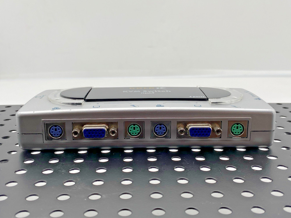 4 Port Compact KVM Switch GX3403