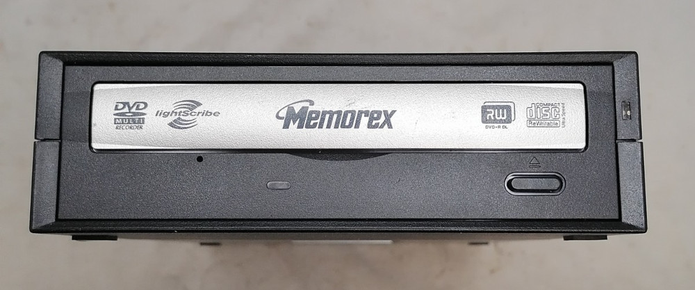 External Memorex Multi Format DVD Recorder With Lightscribe
