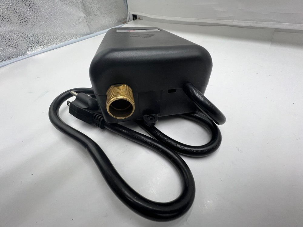 XINYE XY-FB Thermostatic Water Heater AC 110V 50-60Hz 3000W 0.04-1.2 MPa